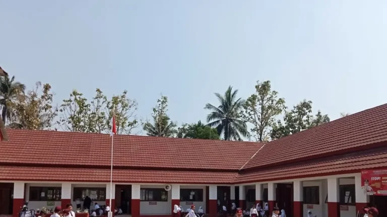 Uji Coba Program Sekolah Rakyat Dimulai di Jakarta dan Bekasi | Nasional