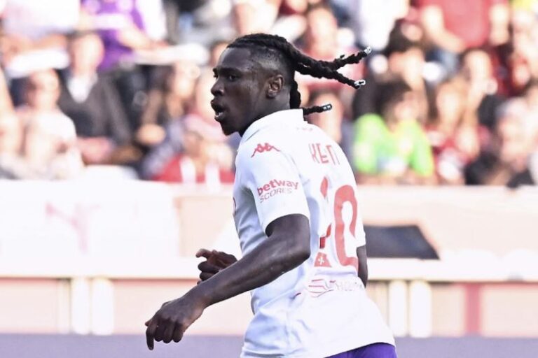 Fiorentina Perpanjang Kontrak Penyerang Italia Moise Kean