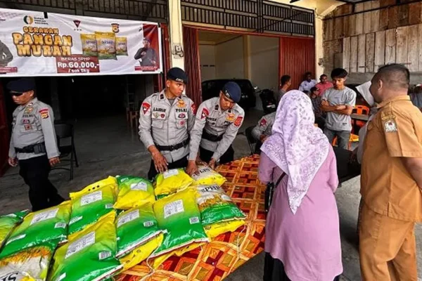 Brimob Polda Aceh dan Bulog Lhokseumawe Gelar GPM Bersama Brimob Polda Aceh dan Bulog Lhokseumawe Gelar GPM Bersama | Brimob