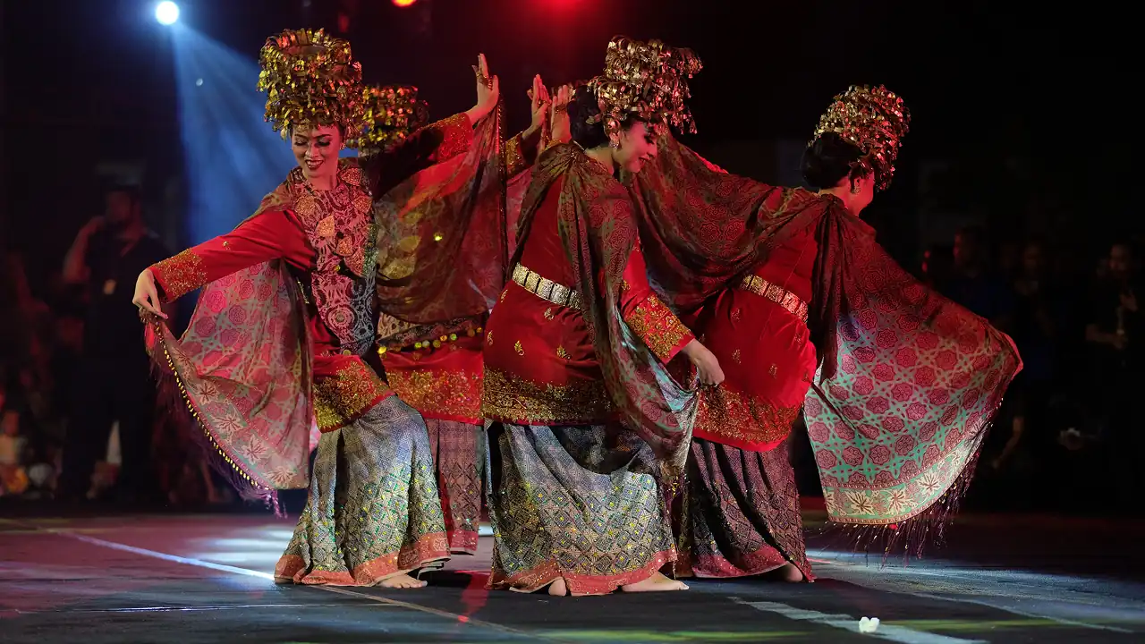 Nikmati Festival Batanghari: Wisata Kota Tua Jambi Seberang | Hiburan