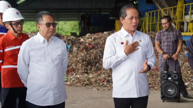 Menteri LH Dorong Percepatan Operasional TPPAS Lulut Nambo | Nasional