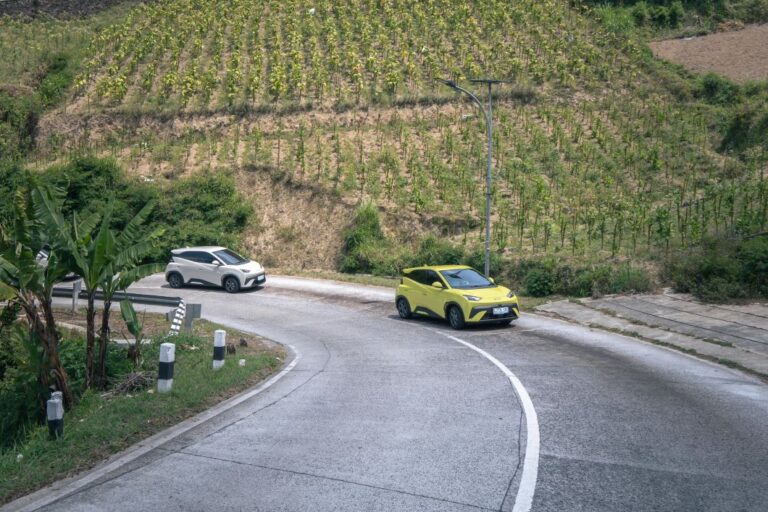 Mobil Listrik: Tangguh di Tanjakan dan Lincah di Dataran