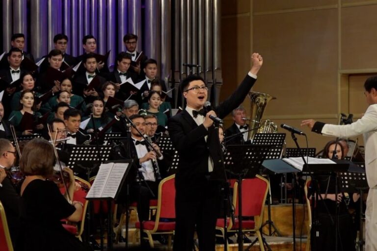 Konser Almaty Rayakan Hubungan Erat China dan Kazakhstan