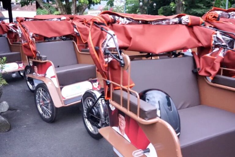 Becak Listrik Disalurkan untuk Pengemudi Banjarnegara