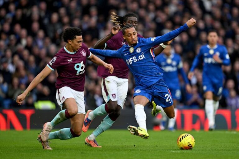 Gol Terlambat Burnley Gagalkan Kemenangan Chelsea
