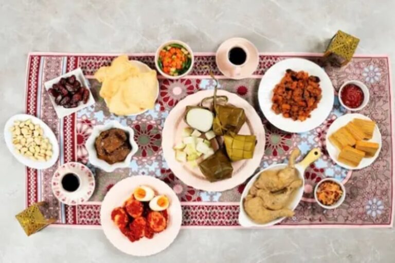 Jaga Pola Makan Saat Lebaran, Ahli Gizi Ungkap Risikonya