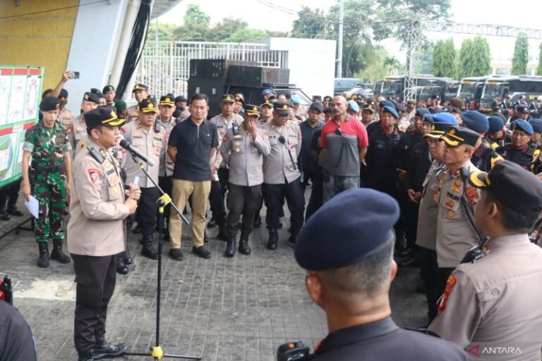 Personel Gabungan Siap Amankan Pertandingan Persija vs Persebaya