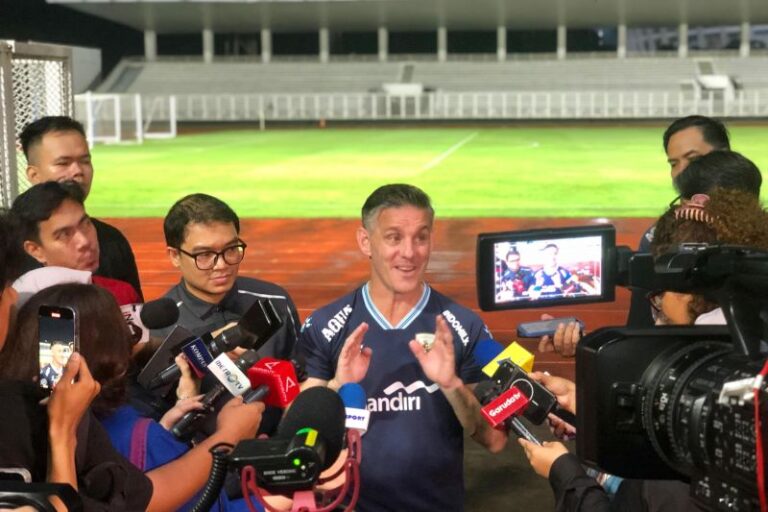 John Herdman Utamakan Menonton Pertandingan Persija
