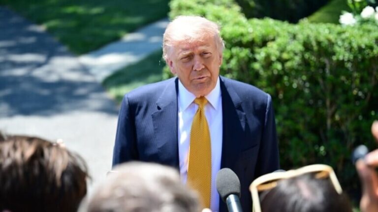 Trump Mengakui Kesalahan Intervensi AS di Iran