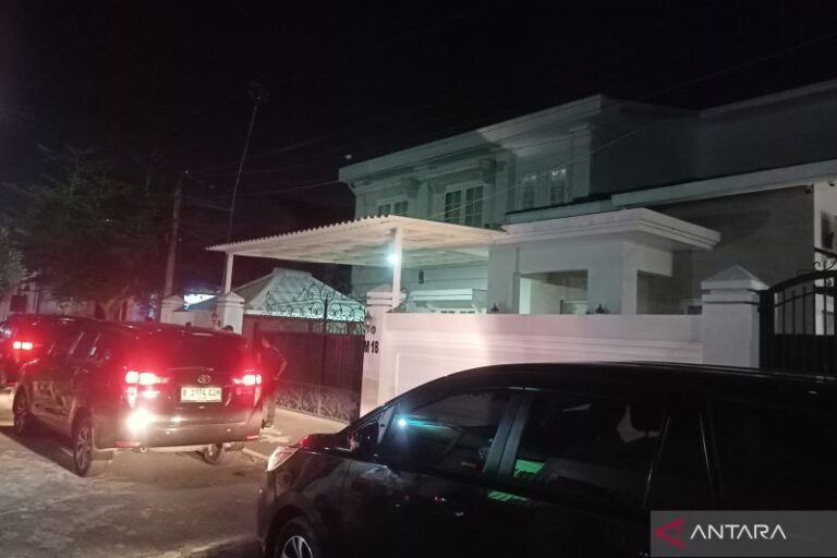 Bupati Lombok Barat, Rumah Pribadi Digeledah KPK